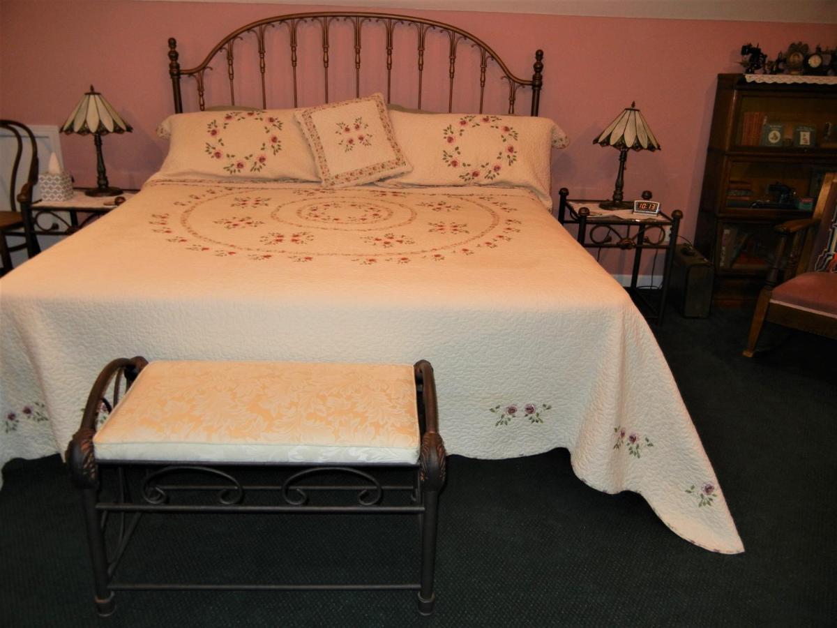 Eddy Rocky Point Ranch, Montana Bed & Breakfast エクステリア 写真