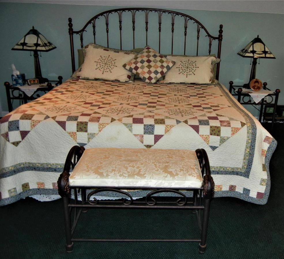 Eddy Rocky Point Ranch, Montana Bed & Breakfast エクステリア 写真